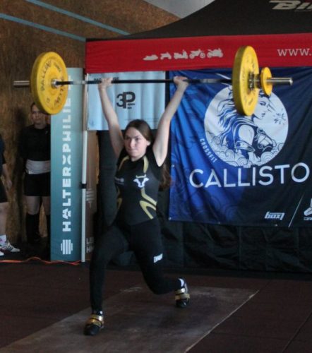 Magnifique jeté Romane.... E. Jeté 56kg / Total 141.89pts IWF