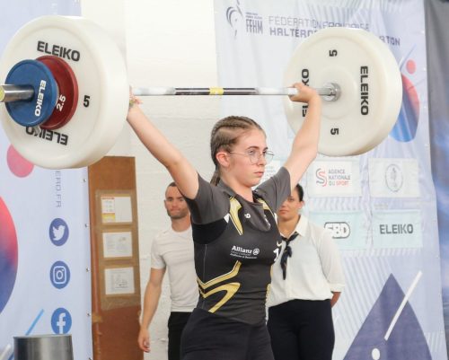 Chloé, malgré les obstacles que tu rencontres, tu as égalé ton record, bravo mignonne. Arraché 39kg