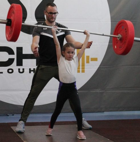 Ça progresse Mona, bravo. E. jeté 8kg / U10