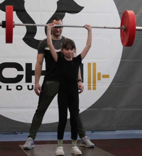 Ça manque un peu de vitesse Emma, mais bravo. E. jeté 10kg /U13