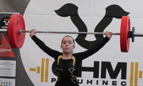 C'est mieux techniquement Keyla, bravo. Beau record. Arraché 24kg