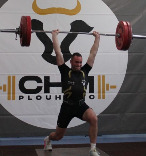 Beau jeté Dylan, en basket..... E. Jeté 130kg / Total IWF  