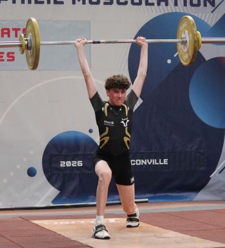 Chapeau Enzo, beau record personnel à l'épaule jeté.... E. jeté 58kg / Total 101kg