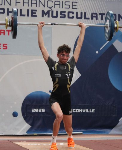 Félicitations Ethan, superbes records personnels.... E. jeté 73kg / Total 133kg